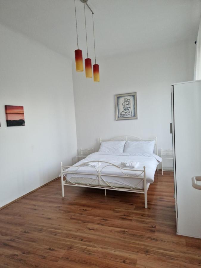 Queen Of Stay - Apartment Lili Rijeka Exteriör bild